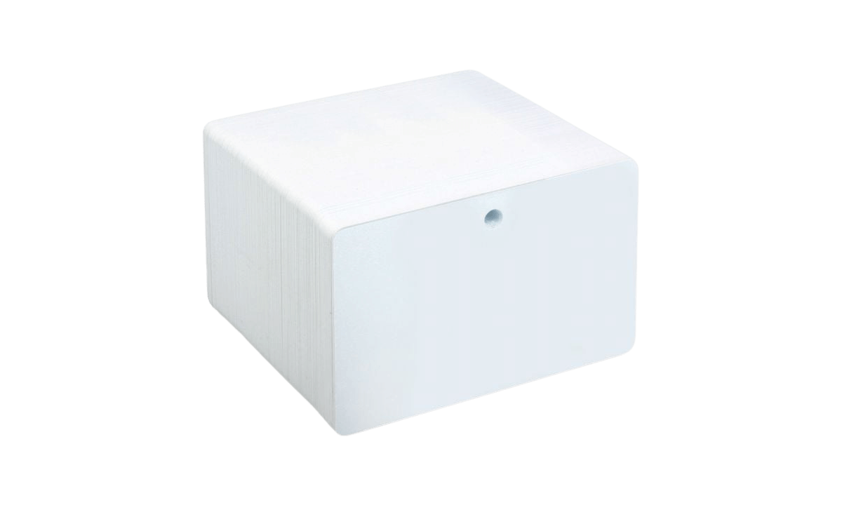 Blanco PVC-kaarten met gat in liggende formaat